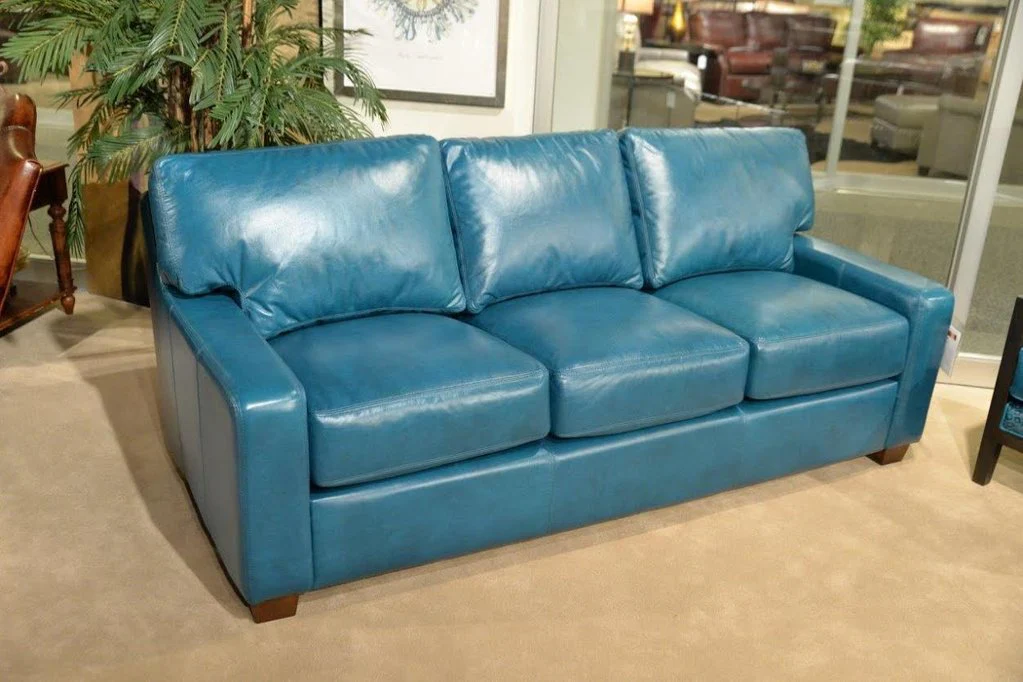 Omnia Albany Sectional - Image 11