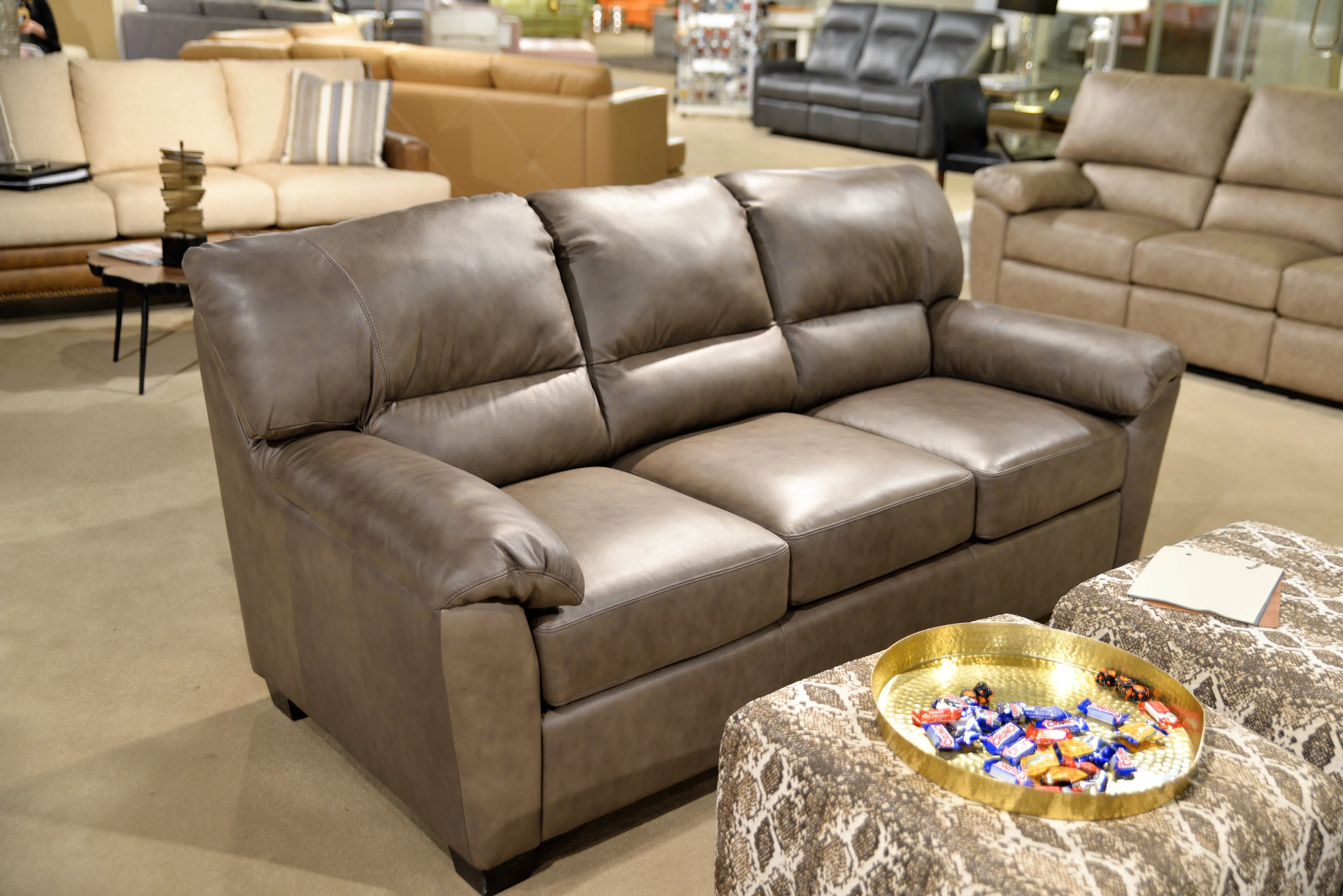 Omnia Cedar Heights Sofa - Image 5