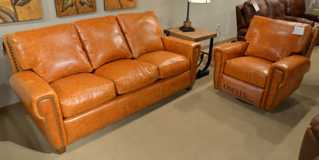 Omnia Dakota Sectional - Image 7
