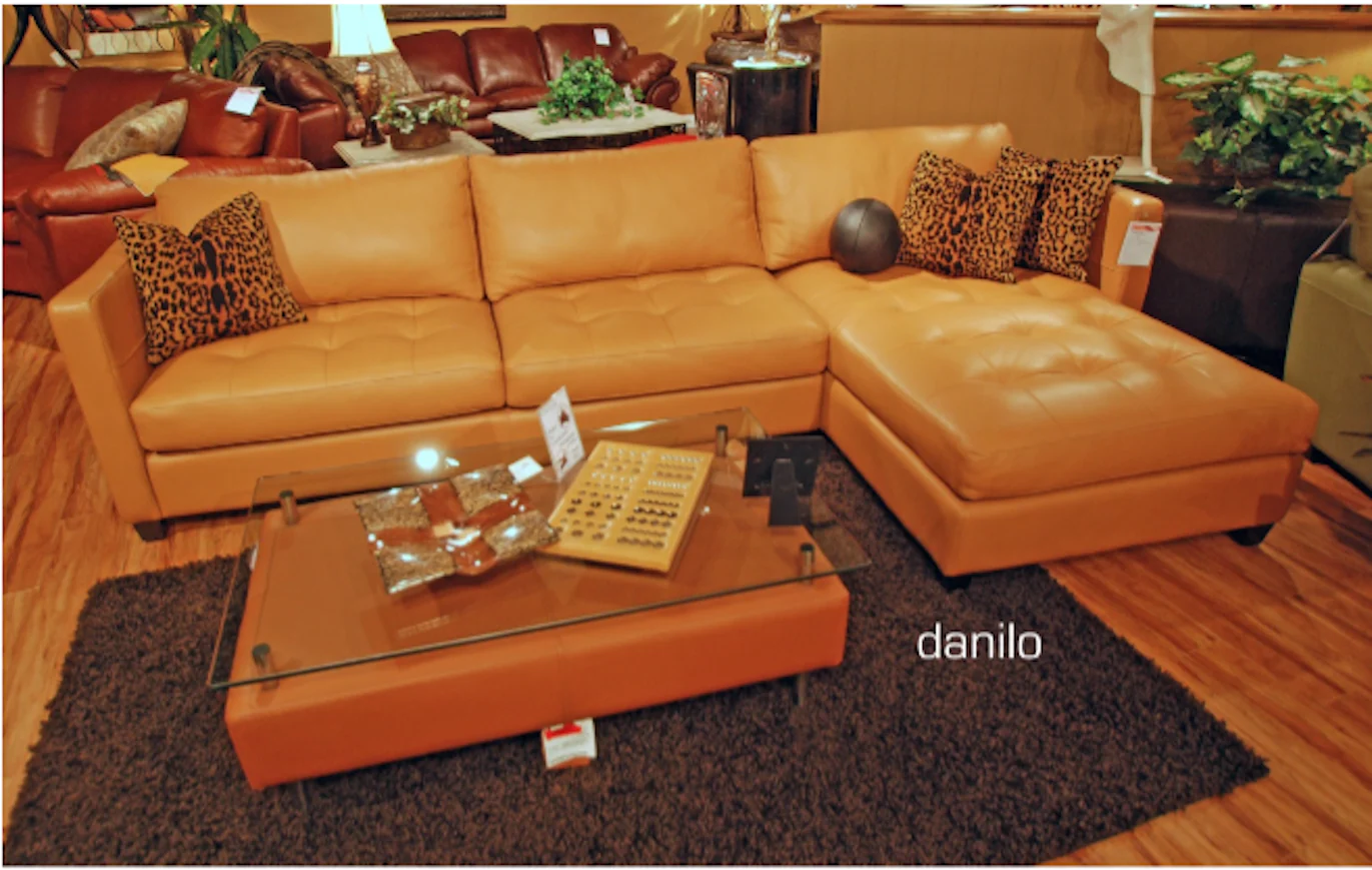 Omnia Danilo Sofa - Image 4
