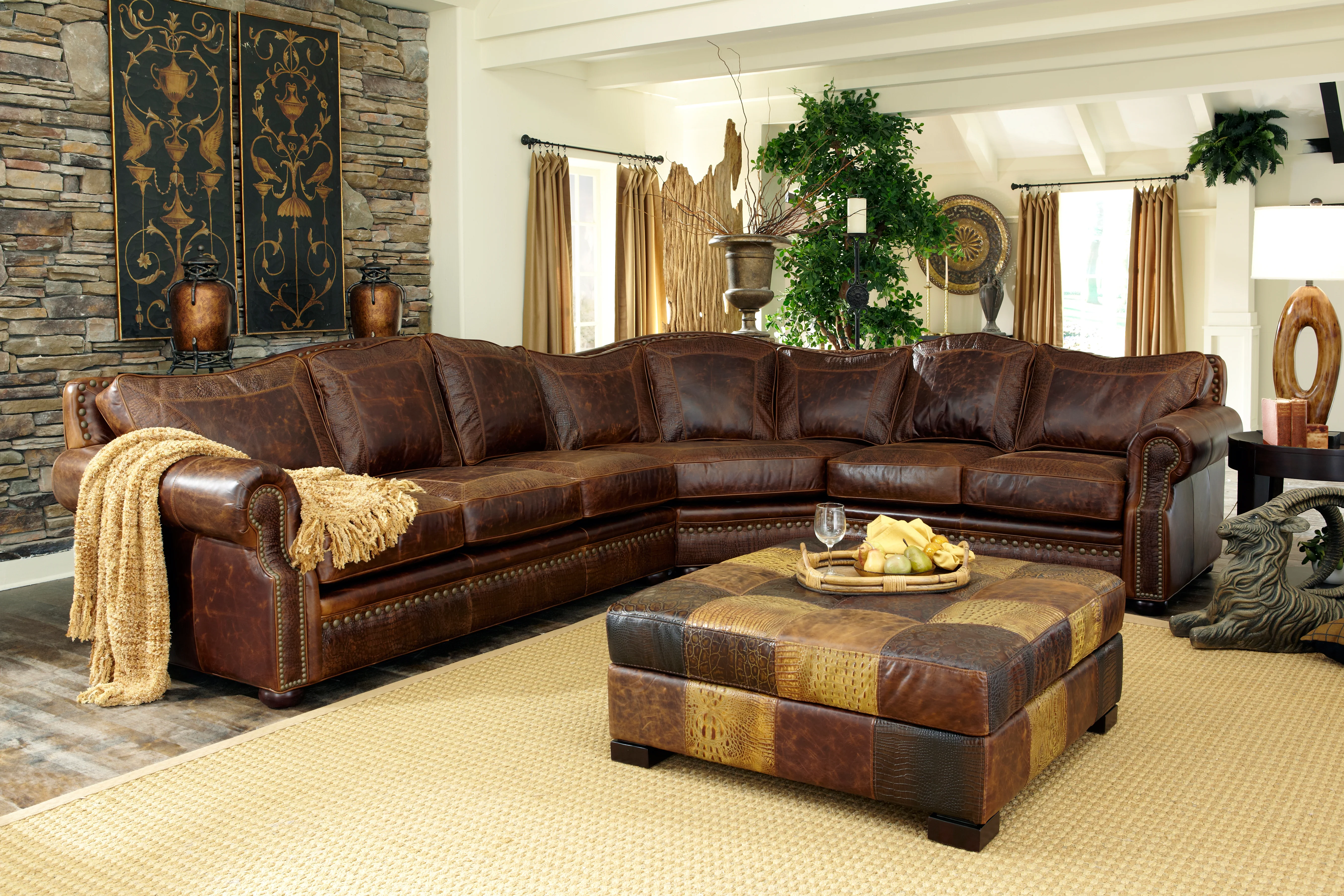 Omnia Tucson Sectional - Image 3